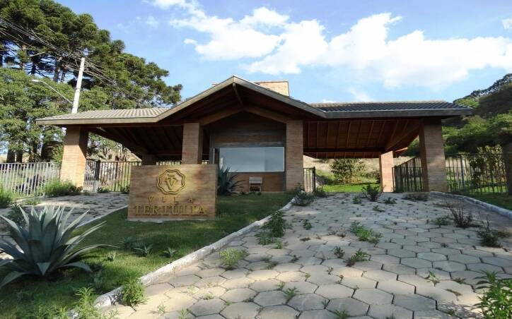 #005 - Terreno em condomínio para Venda em Gonçalves - MG