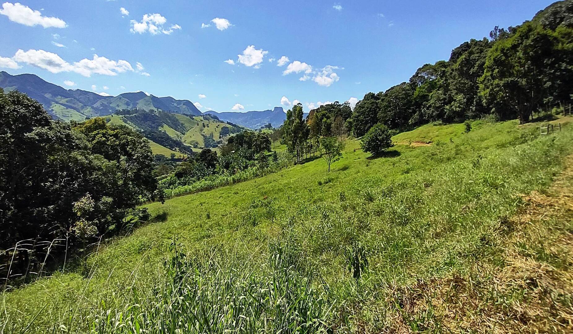 #046 - Chácara para Venda em Gonçalves - MG