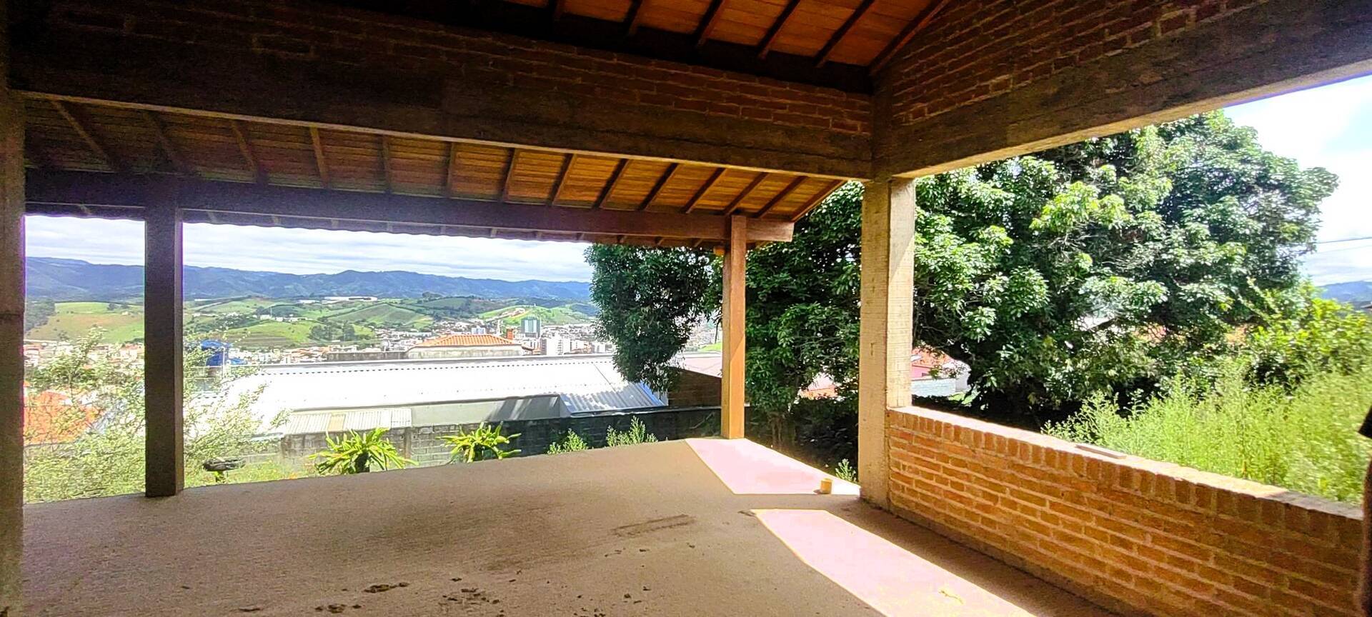 #205 - Casa para Venda em Cambuí - MG