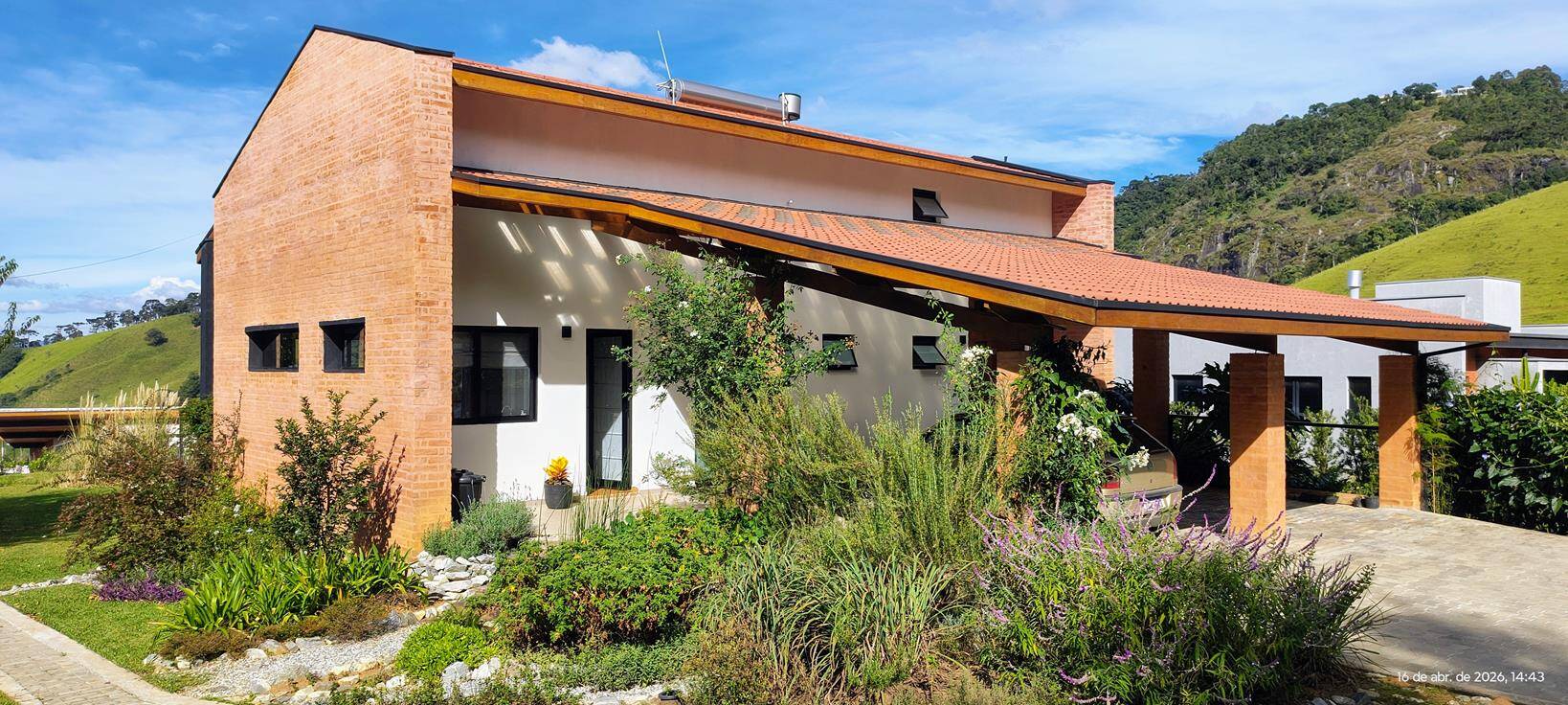 #389 - Casa para Venda em Gonçalves - MG