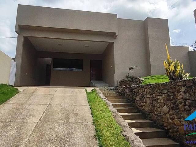 #144 - Casa para Venda em Paraisópolis - MG - 2
