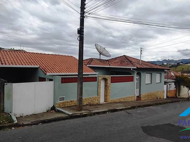 #165 - Casa para Venda em Cambuí - MG