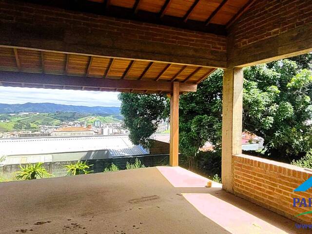 #205 - Casa para Venda em Cambuí - MG