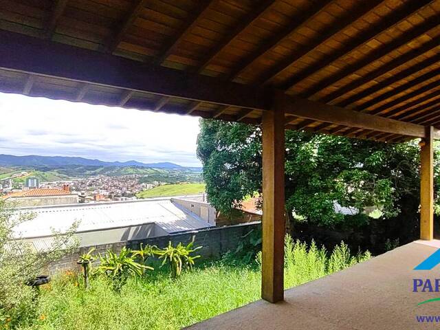 #205 - Casa para Venda em Cambuí - MG